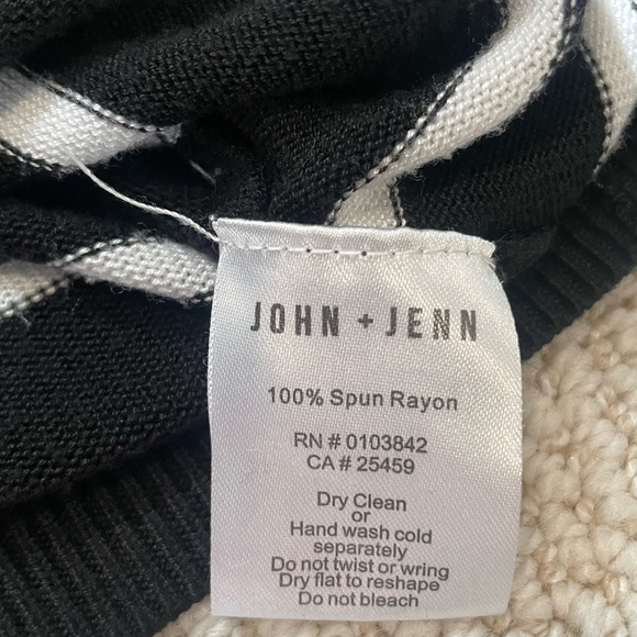 John + Jenn by Line, Calida Stripe Sweater in Day and Night - Picture 12 of 14